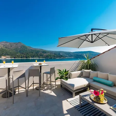 Seafront With Modern Interior Slano