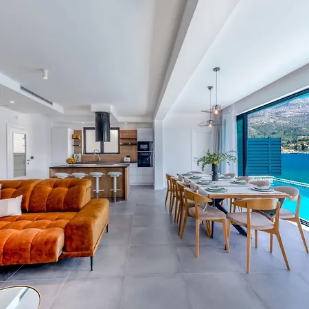 Seafront With Modern Interior Villa *