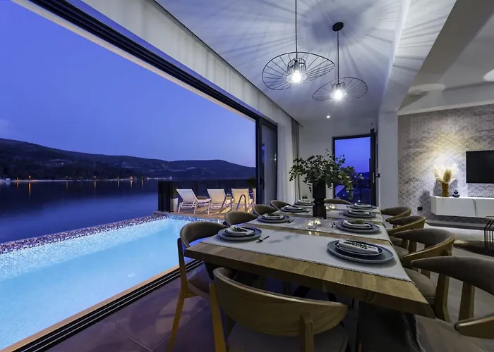 Seafront With Modern Interior Slano