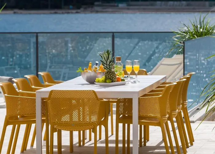 Villa Seafront With Modern Interior Slano